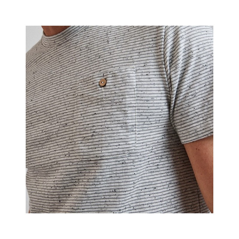 T-shirt Olonne Coloris : rayé beige et gris Marque FAGUO en coton biologique T-shirt Olonne Coloris : rayé beige et gris Marque FAGUO en coton biologique