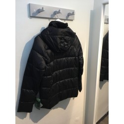 Doudoune GREEN GOOSE Garnissage ultraléger en fibres innovantes.  Moelleux, léger et chaud. Dessus traité BIONIC-FINISH®ECO, un