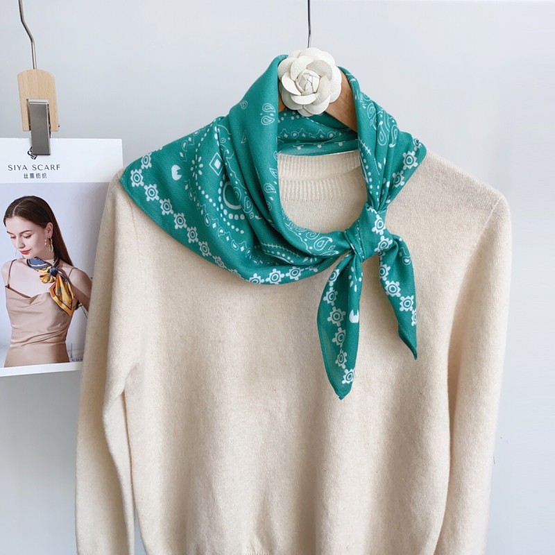 Foulard carré vert Paisley Viscose