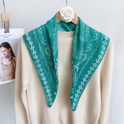 Foulard carré vert Paisley Viscose